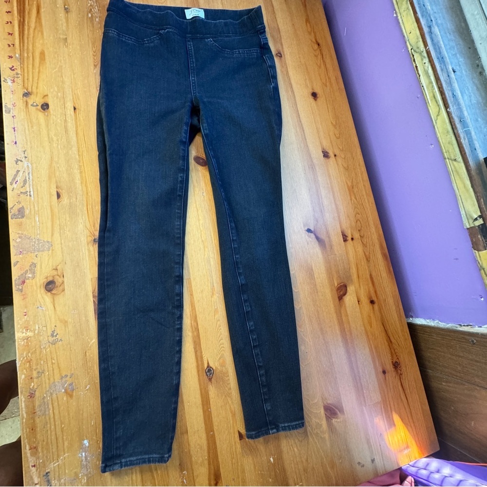 Jcrew pull on stretch black skinny jeans size 26